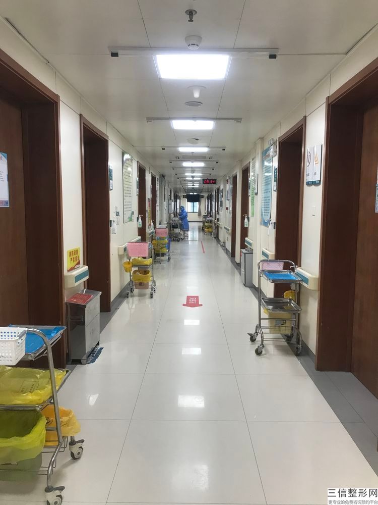 北京吸脂医院口碑排行榜！北京四惠中医医院医疗美容科锁定前十